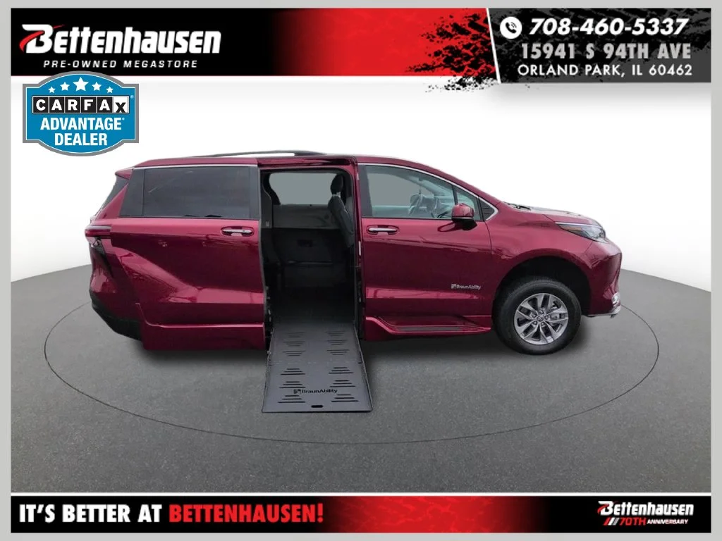 2022 Toyota Sienna XLE