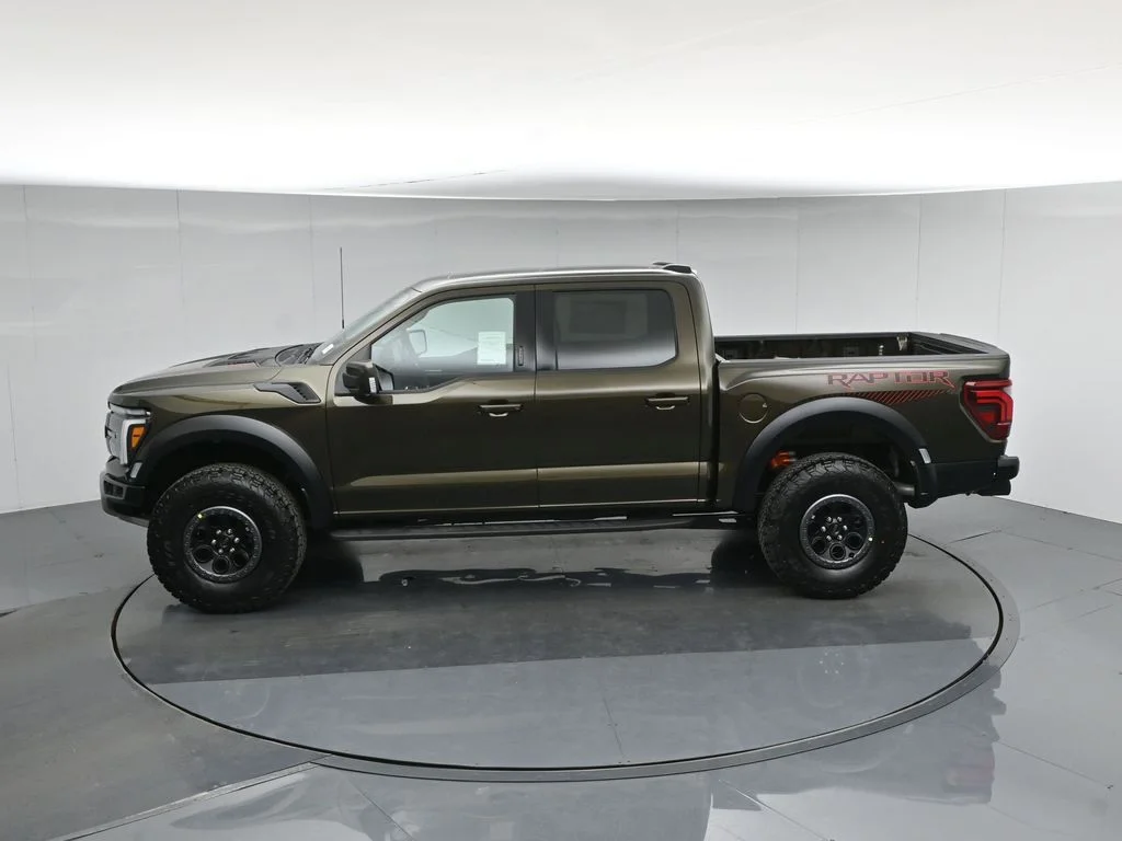 New 2026 Shelter Green Ford Raptor image 46