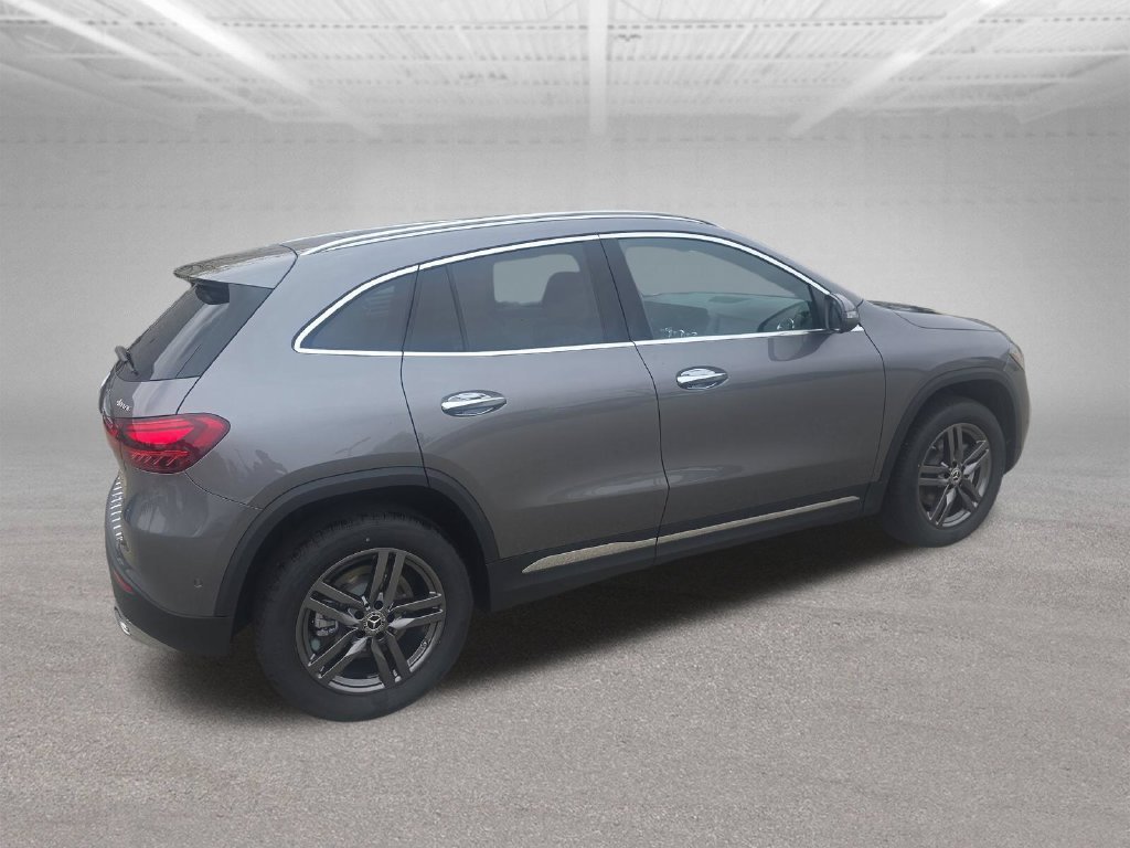 New 2026 Mountain Grey Metallic Mercedes-Benz GLA 250 image 5