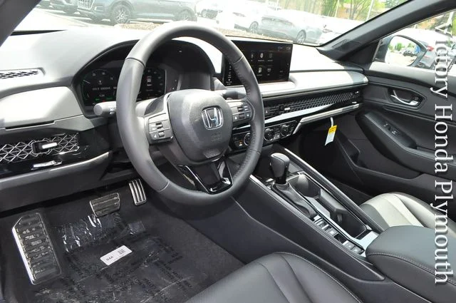 New 2026 Urban Gray Pearl Honda Sport-L image 7