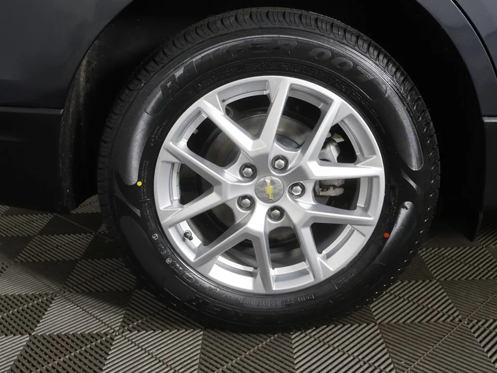 Used 2022 Gray Chevrolet LT image 17