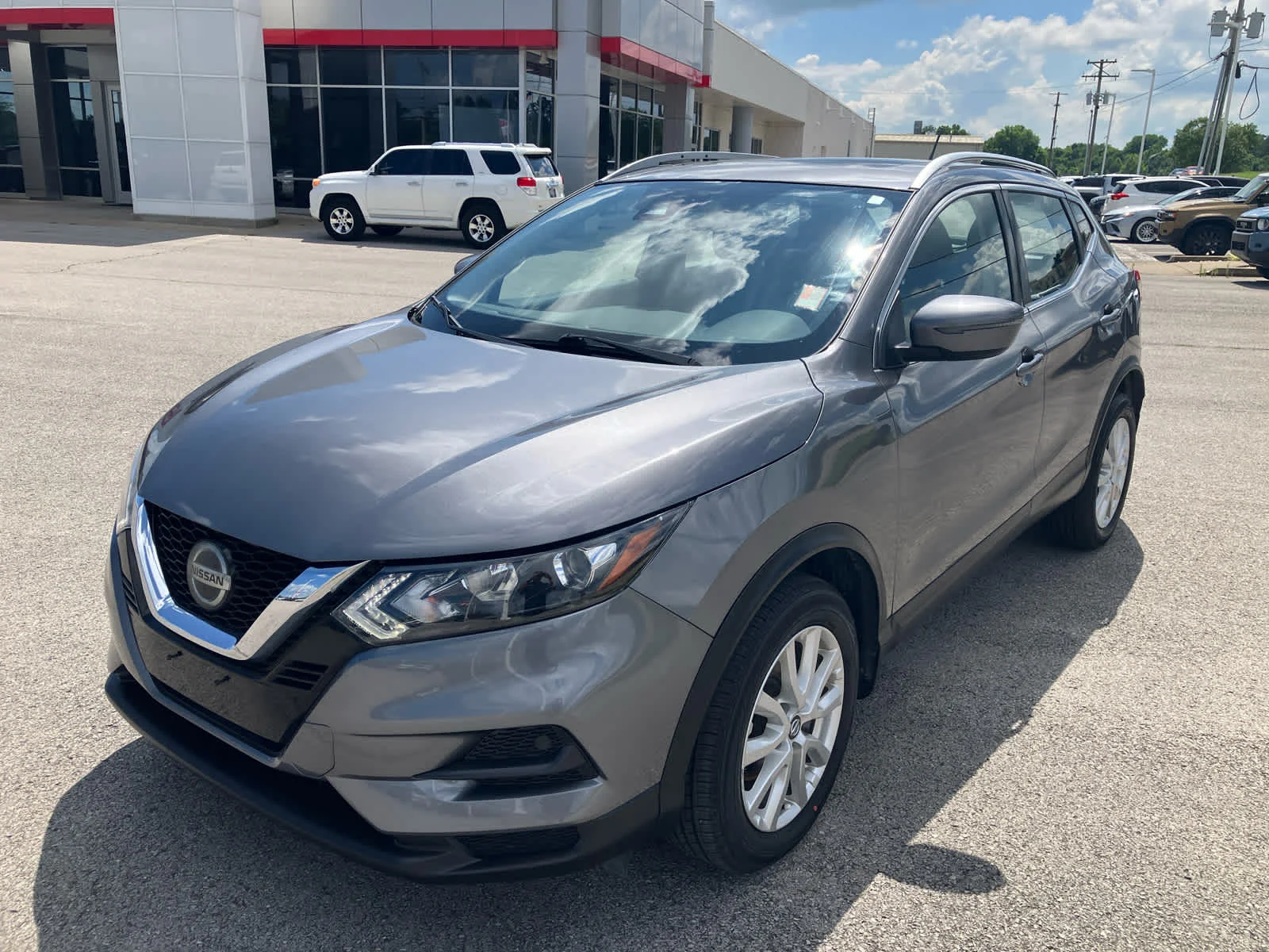 Used 2020 Magnetic Black Pearl Nissan SV image 3
