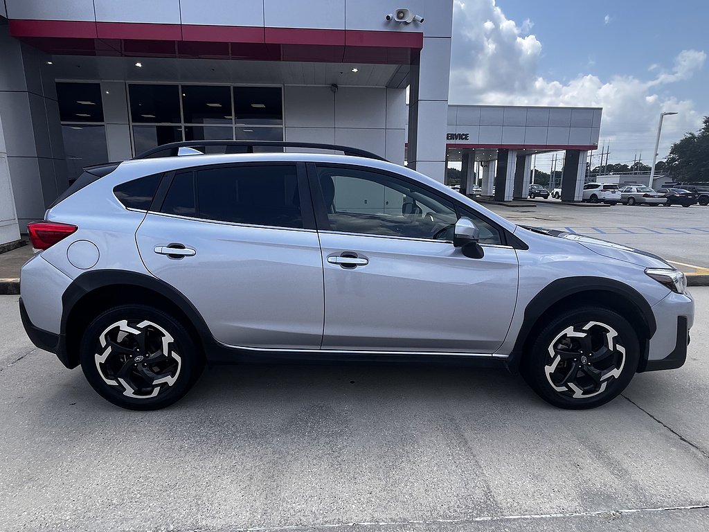 Used 2021 Ice Silver Metallic Subaru Limited image 2