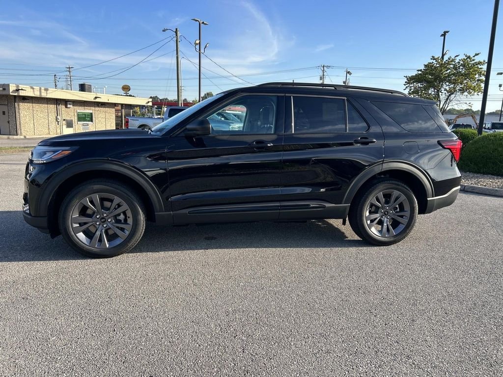 New 2026 Agate Black Metallic Ford Active image 6