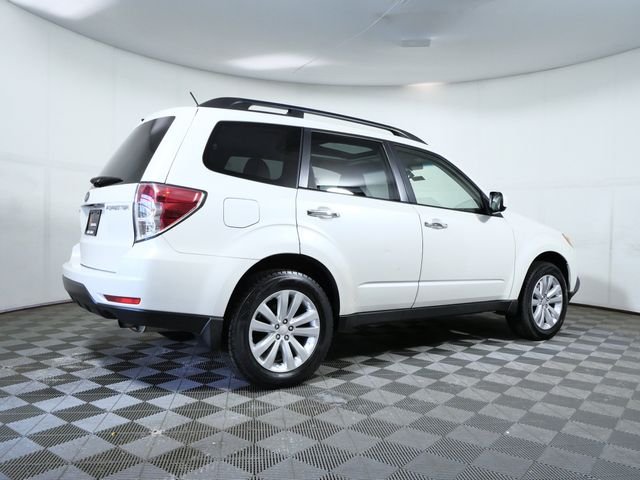 Used 2011 White Subaru 2.5X image 6