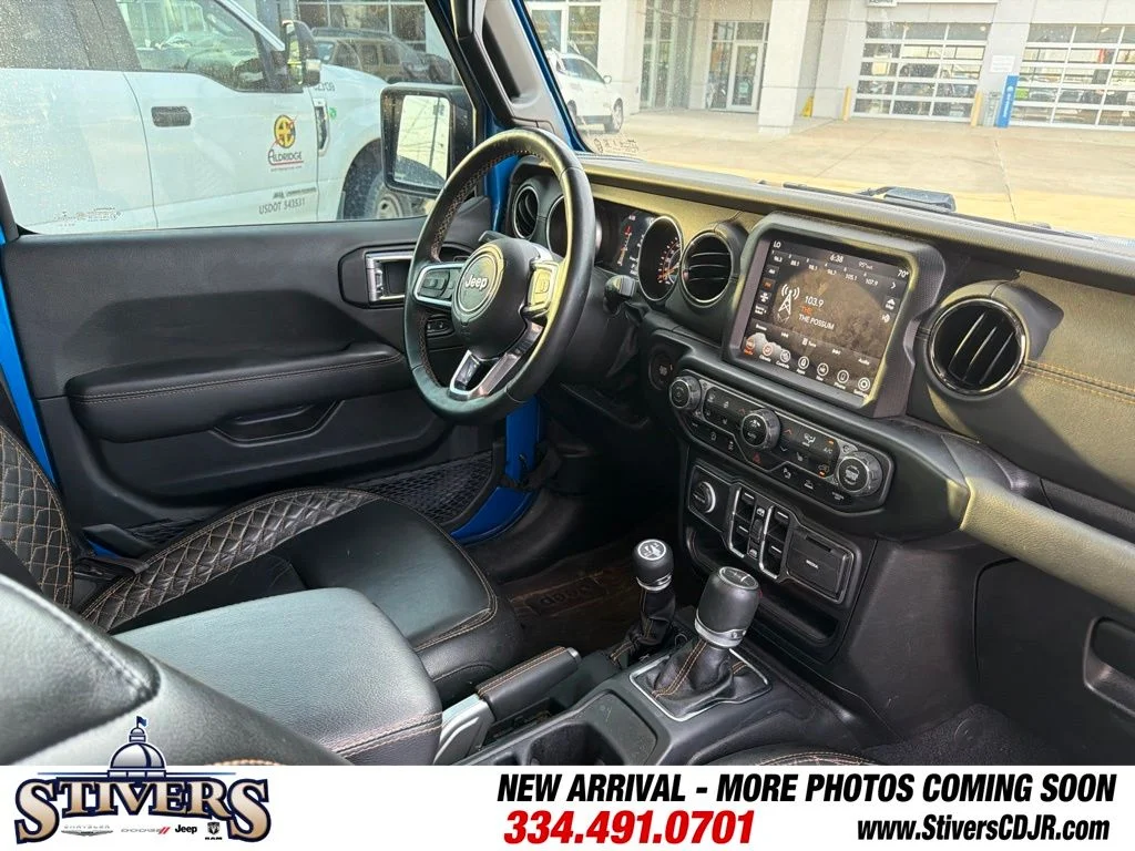 Used 2022 Blue Jeep Overland image 15