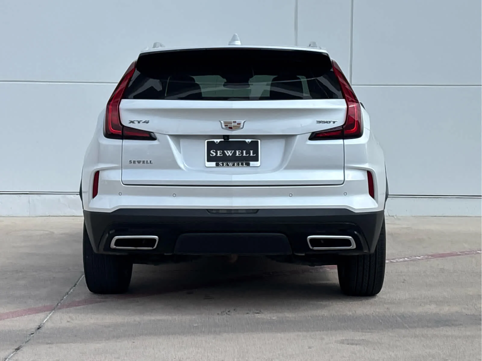 Used 2024 Crystal White Tricoat Cadillac Premium Luxury image 5