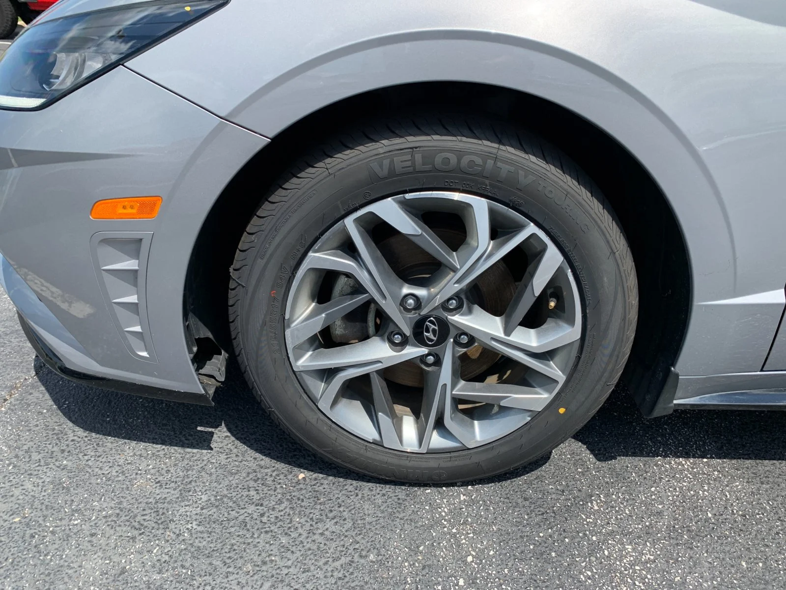 Used 2023 Silver Hyundai SEL image 31