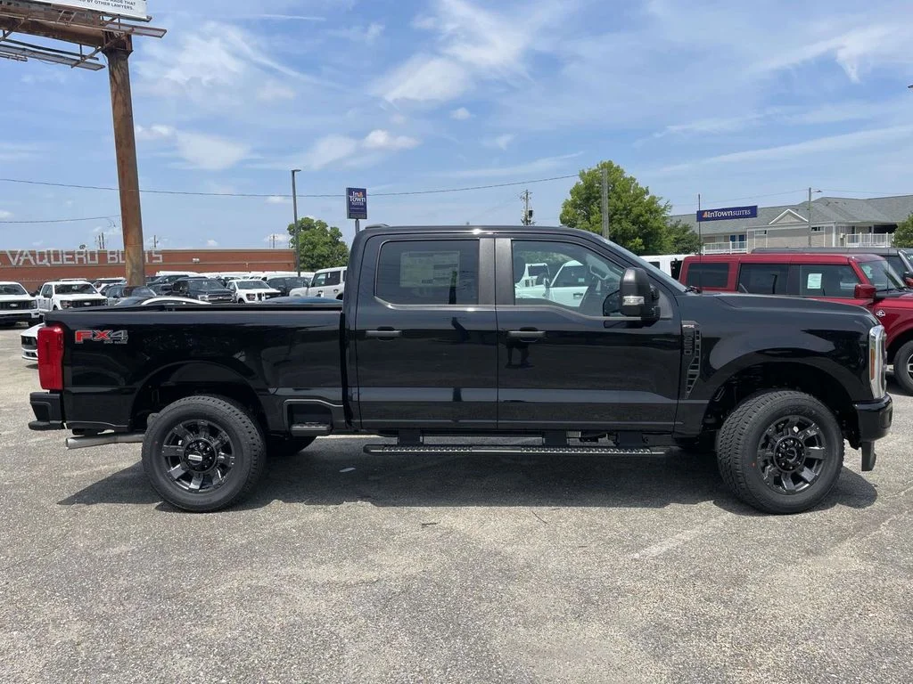 New 2026 Black Ford XL image 2