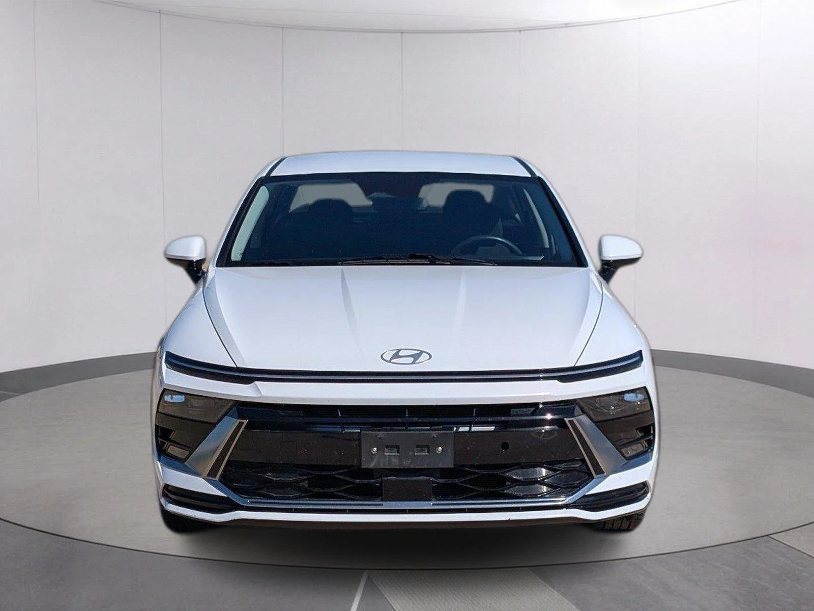 Used 2025 Serenity White Hyundai SEL image 9