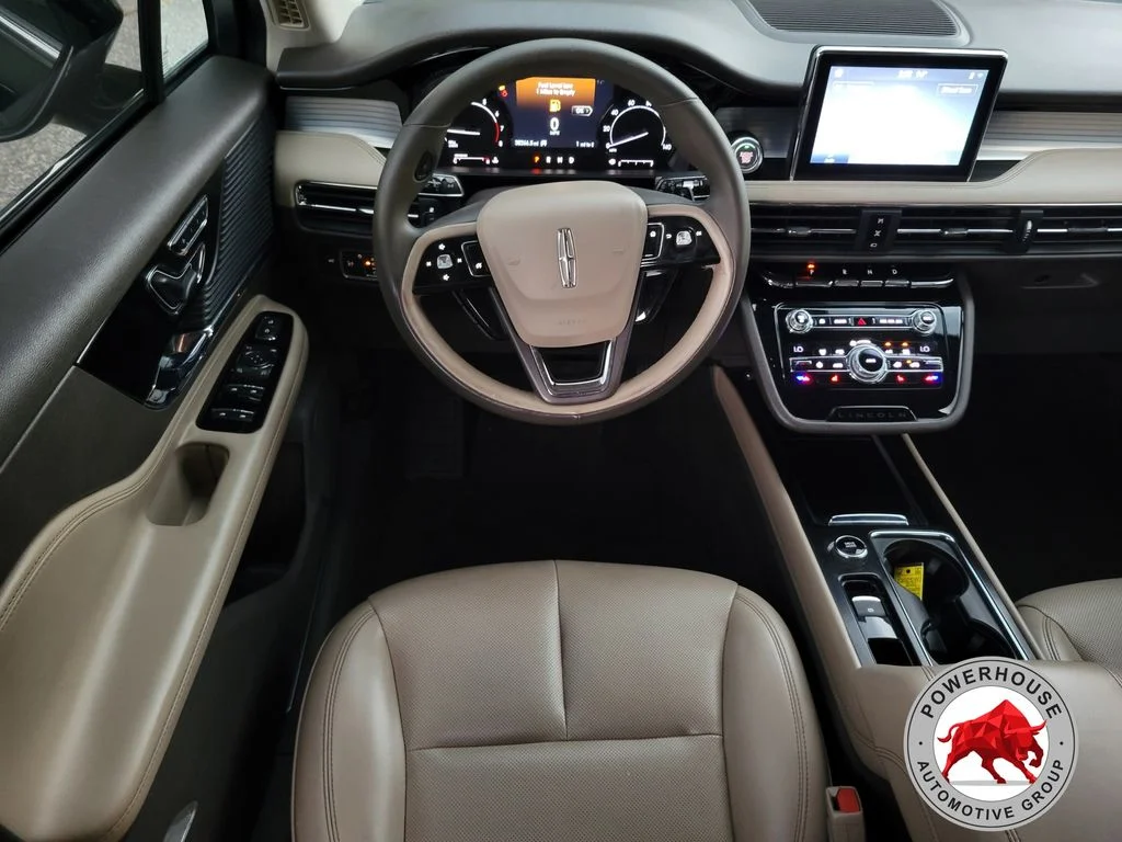 Used 2020 Black Lincoln Standard image 19