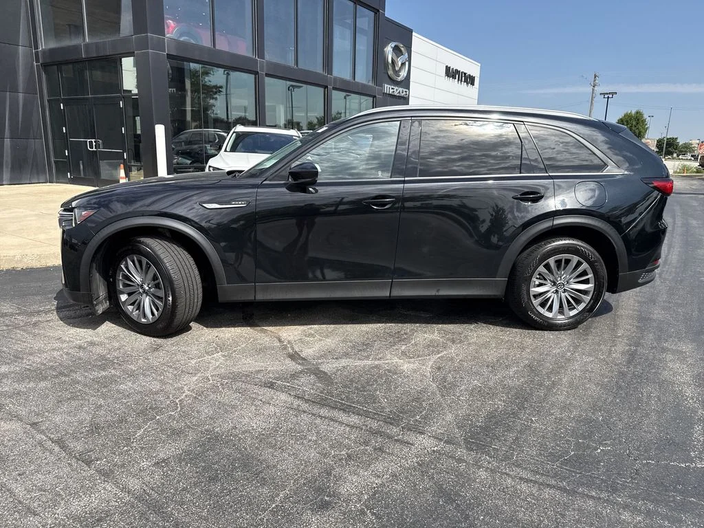 Used 2024 Black Mazda Preferred image 8
