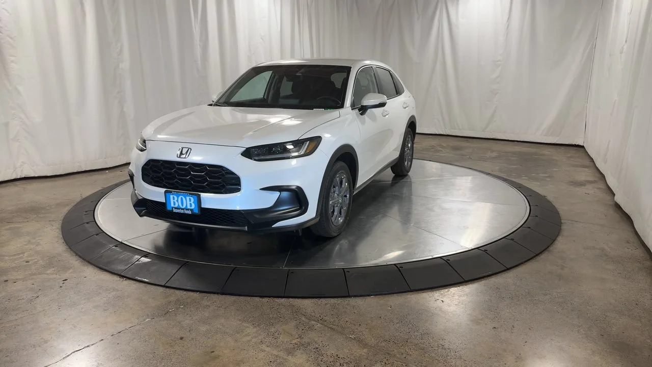 New 2027 Platinum White Pearl Honda LX image 8