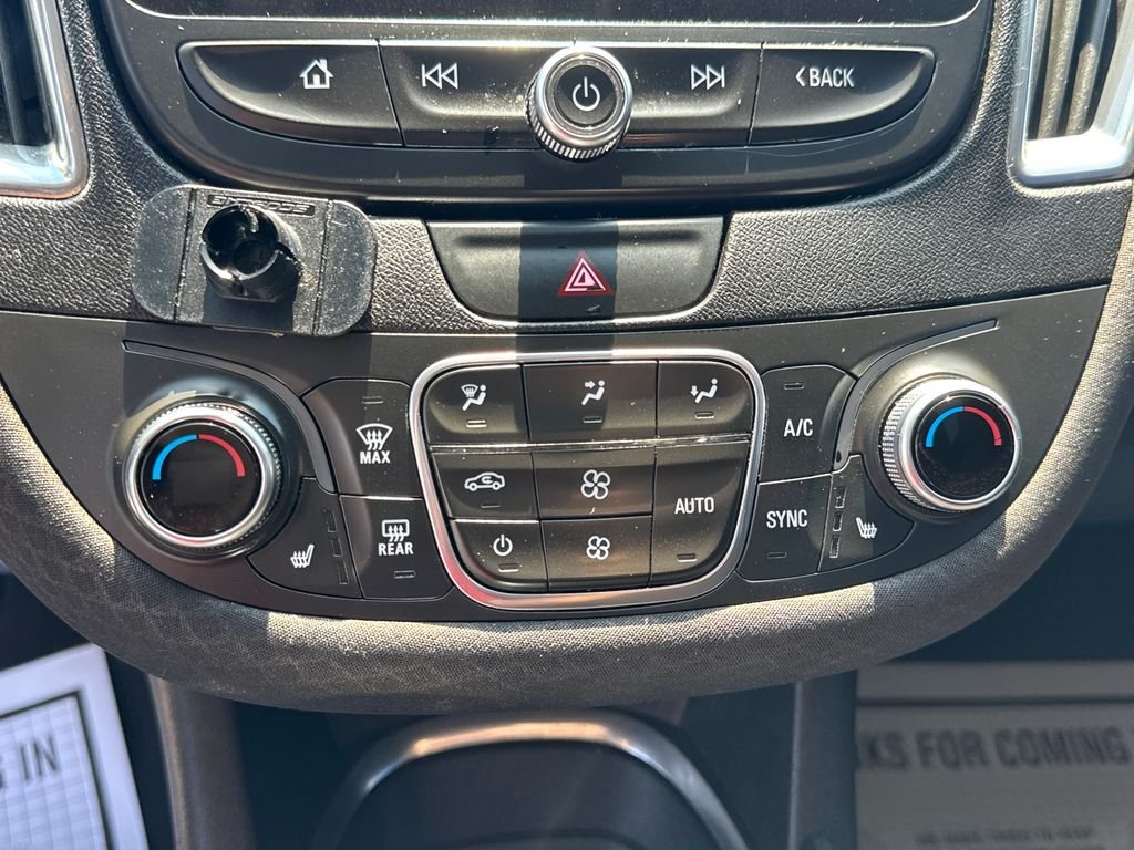 Used 2019 Silver Chevrolet LT image 34
