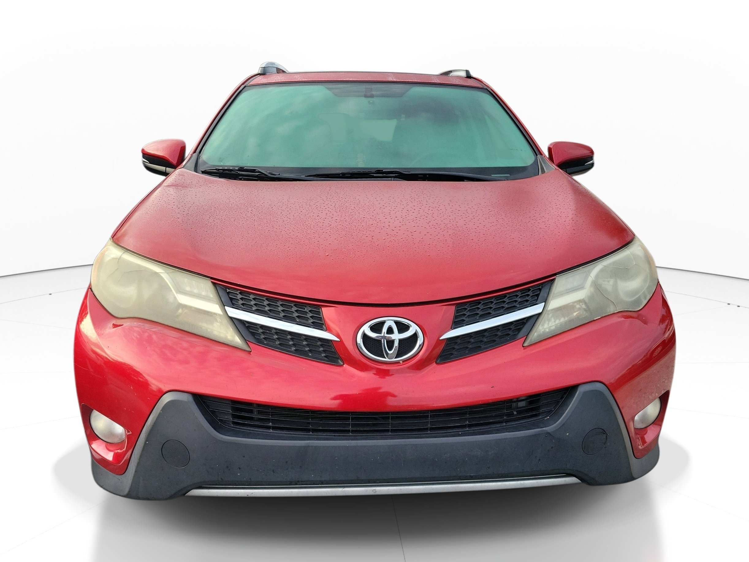Used 2015 Barcelona Red Metallic Toyota XLE image 1
