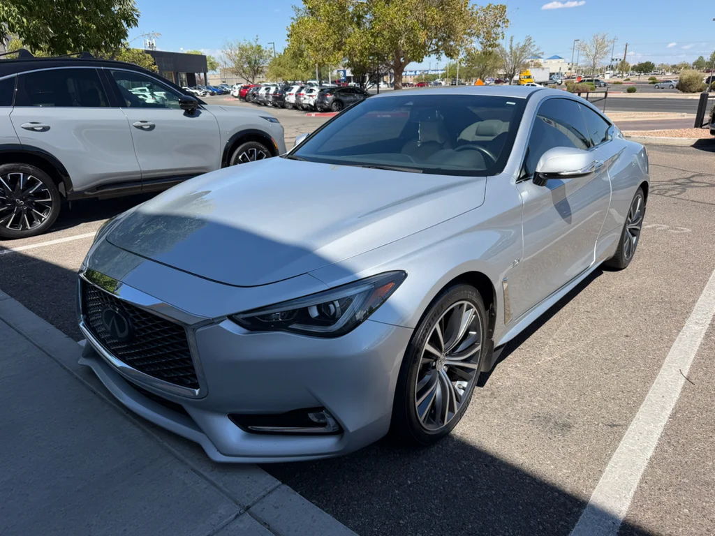 Used 2019 Liquid Platinum INFINITI 3.0t LUXE image 2