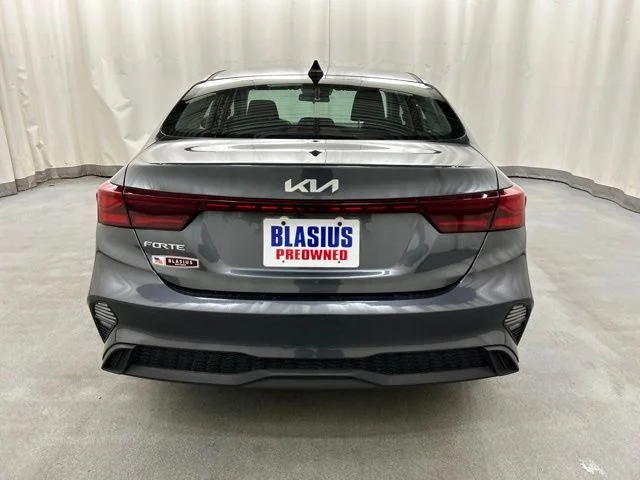 Used 2022 Gray Kia LXS image 22