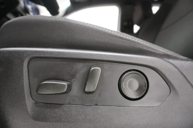 Used 2024 SILVER Chevrolet 2WD LT image 17