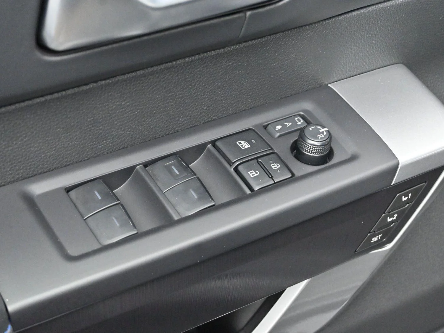 Used 2025 Magnetic Gray Metallic Toyota Platinum Hybrid image 10