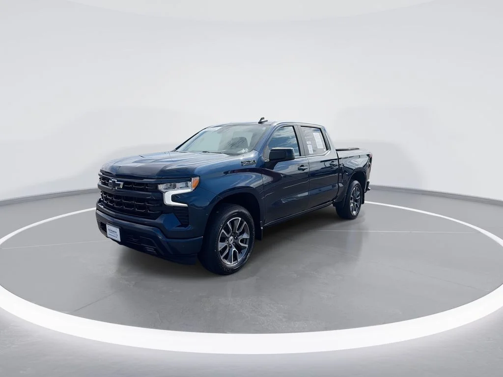 Used 2023 Blue Chevrolet RST image 4