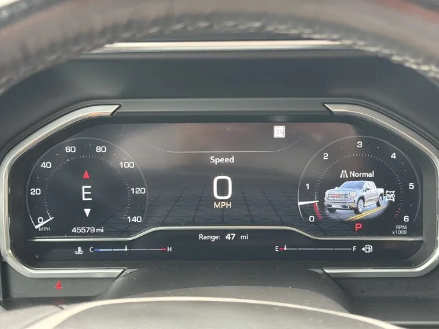 Used 2023  GMC Denali image 27