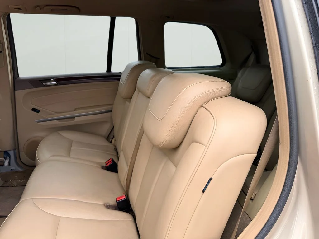 Used 2012 Pearl Beige Metallic Mercedes-Benz GL450 4MATIC® image 10