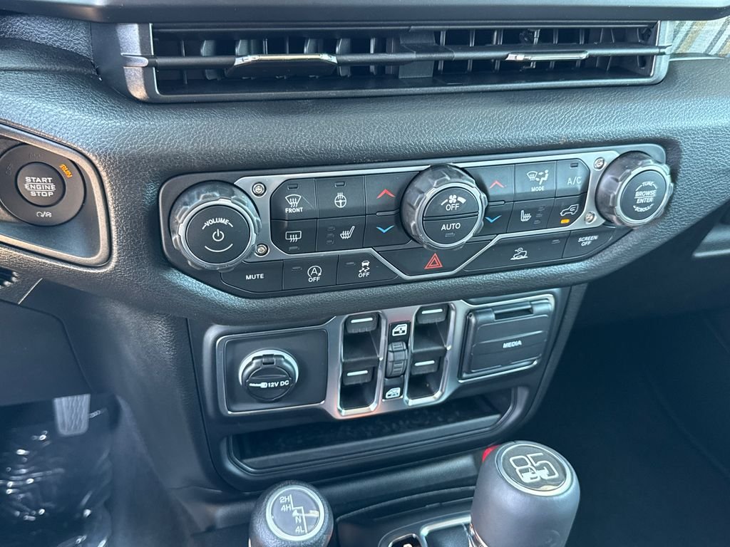 New 2026 Granite Crystal Metallic Clear-Coat Exterior Paint Jeep 85th Anniversary Edition image 31