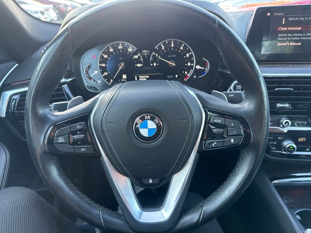 Used 2019 Silver BMW 530i xDrive image 39