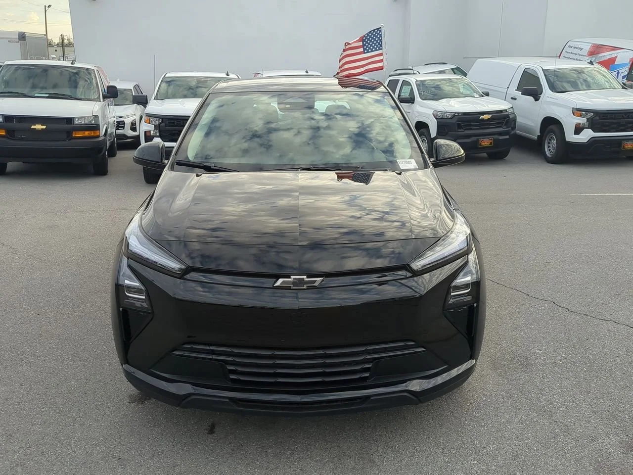 New 2027 Mosaic Black Metallic Chevrolet LT image 3