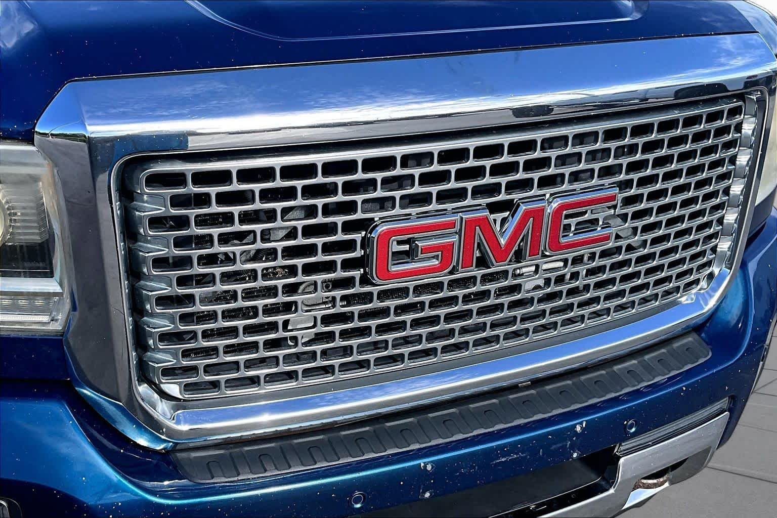 Used 2016 Stone Blue Metallic GMC Denali image 26