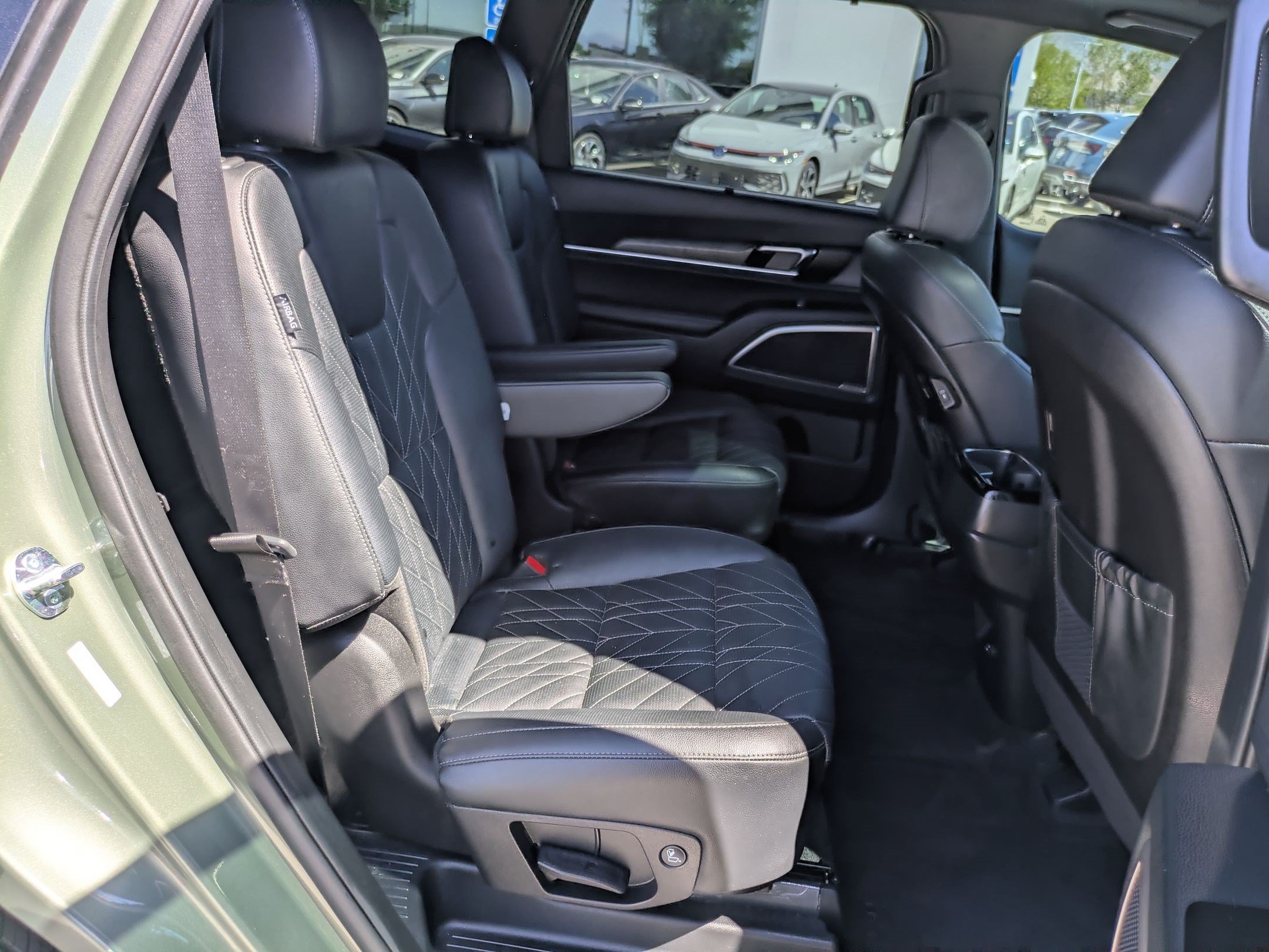 Used 2025 Jungle Green Kia EX X-Line image 33