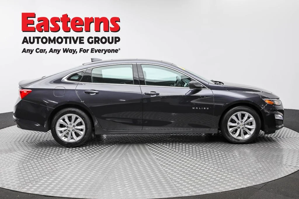 Used 2023 Gray Chevrolet LT image 4