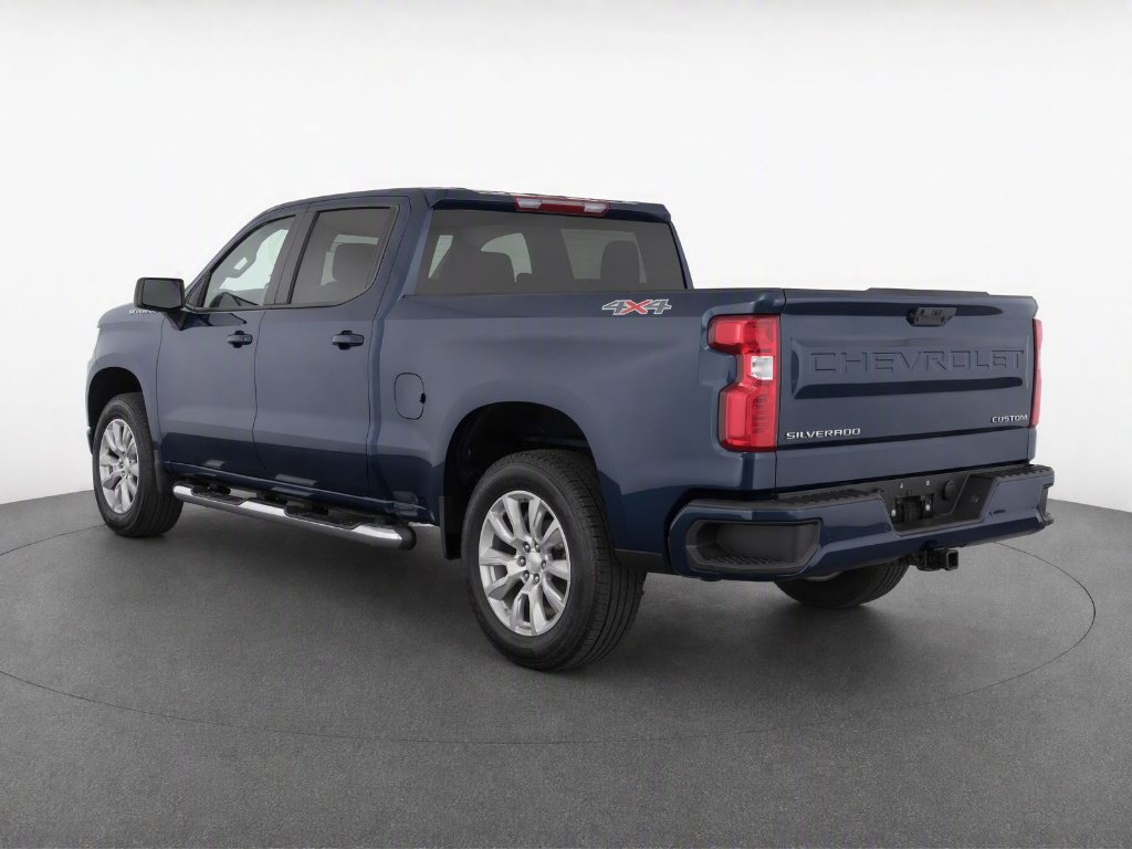 Used 2022 Northsky Blue Metallic Chevrolet Custom image 4