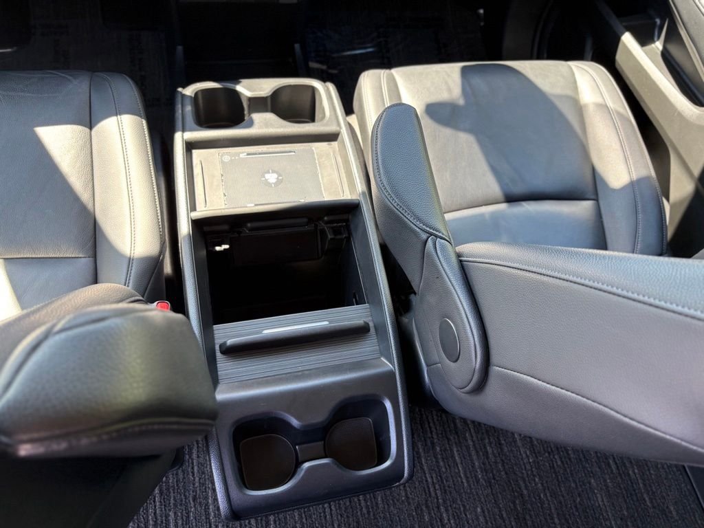 Used 2025 Modern Steel Metallic Honda EX-L image 26