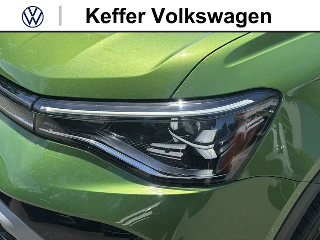 New 2026 Green Volkswagen 1.5T SEL image 9