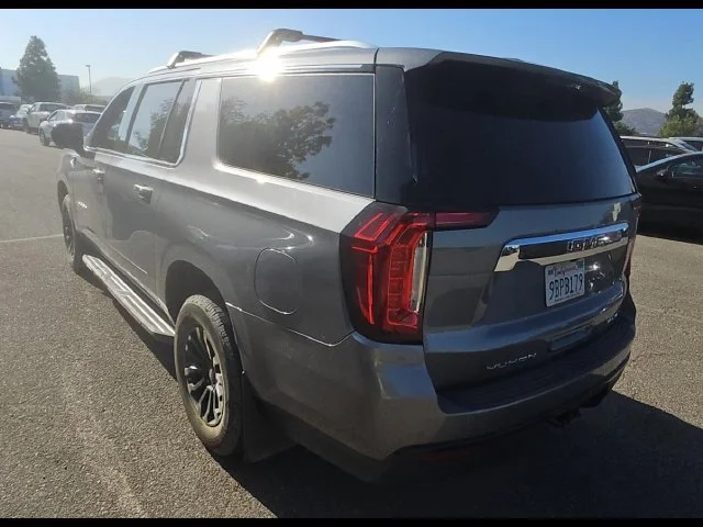 Used 2022 Gray GMC SLE image 5