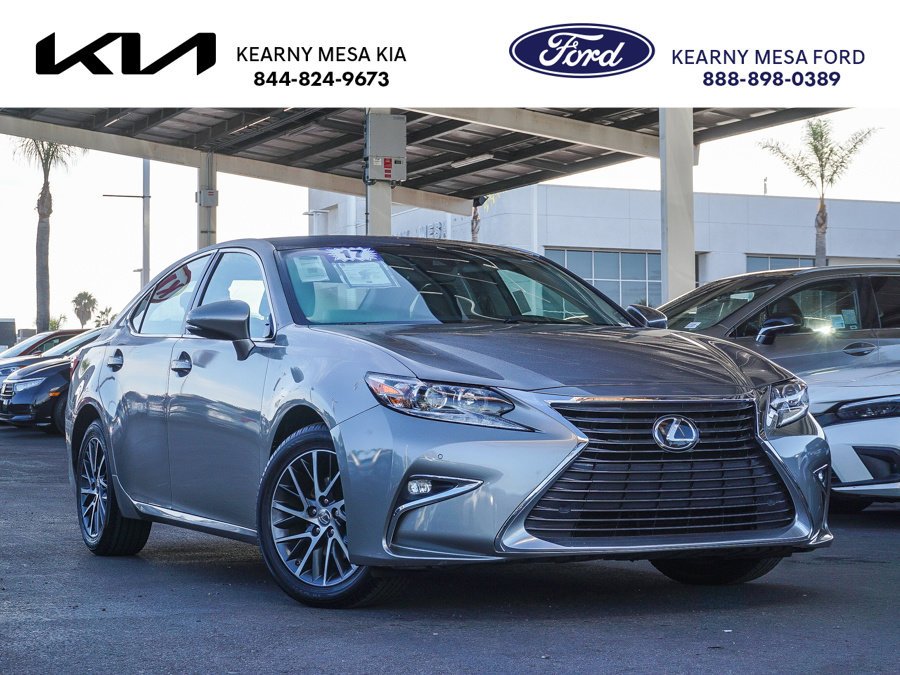 2017 Lexus ES