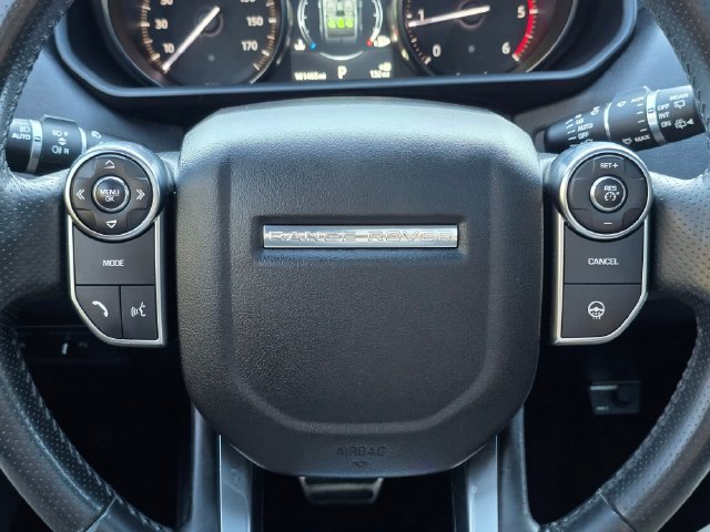 Used 2016 Mariana Black Land Rover HSE Td6 image 24