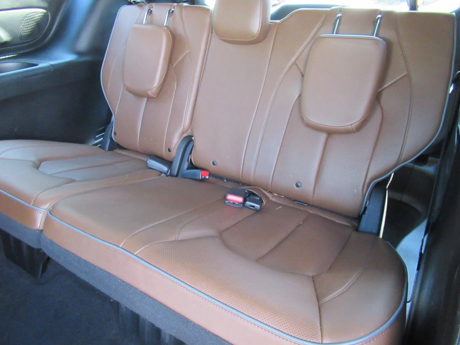Certified Used 2021 Red Chrysler Limited image 39