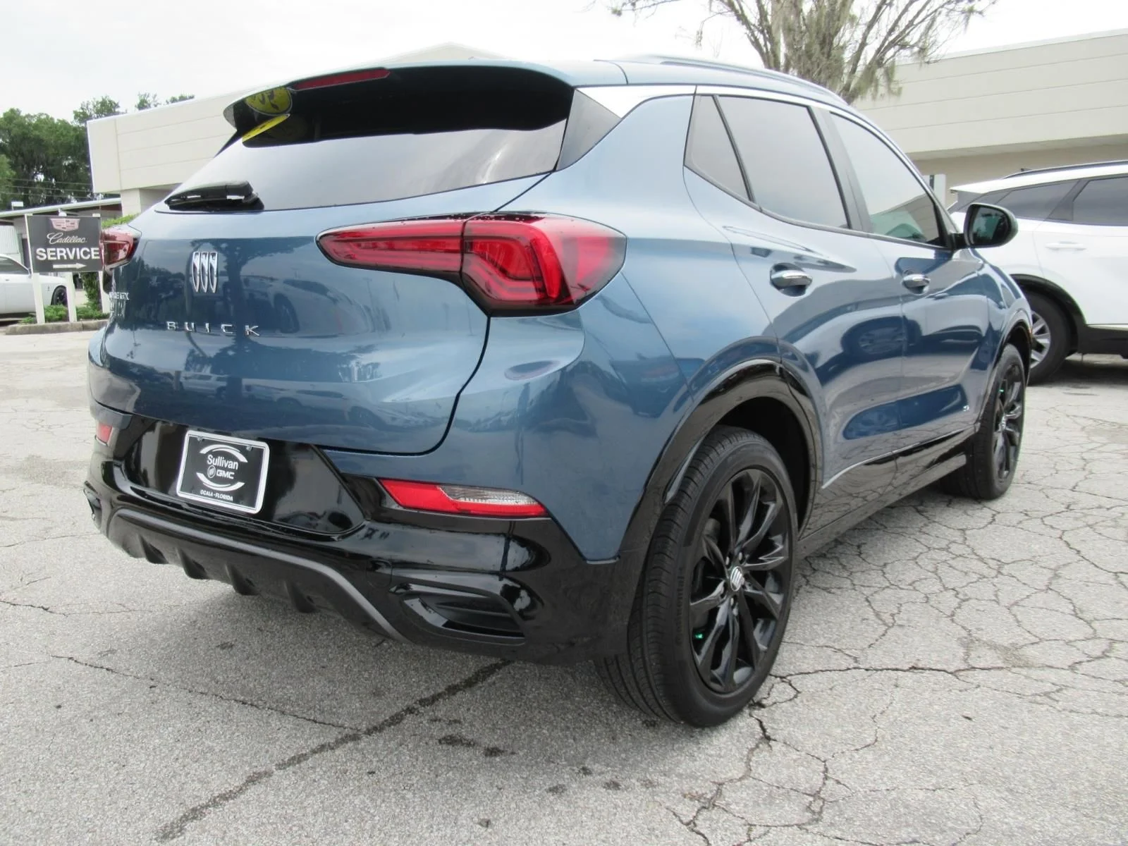 Used 2025 Blue Buick Sport Touring image 7