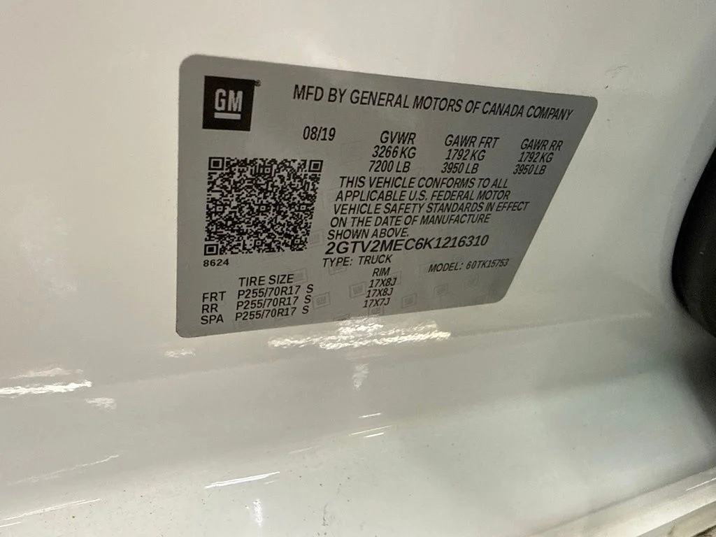 Used 2019 White GMC SLE image 10