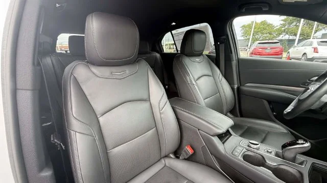 Certified Used 2025 Crystal White Tricoat Cadillac Premium Luxury image 15