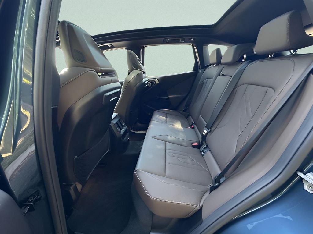 New 2026 Arctic Race Blue metallic BMW 30 xDrive image 21