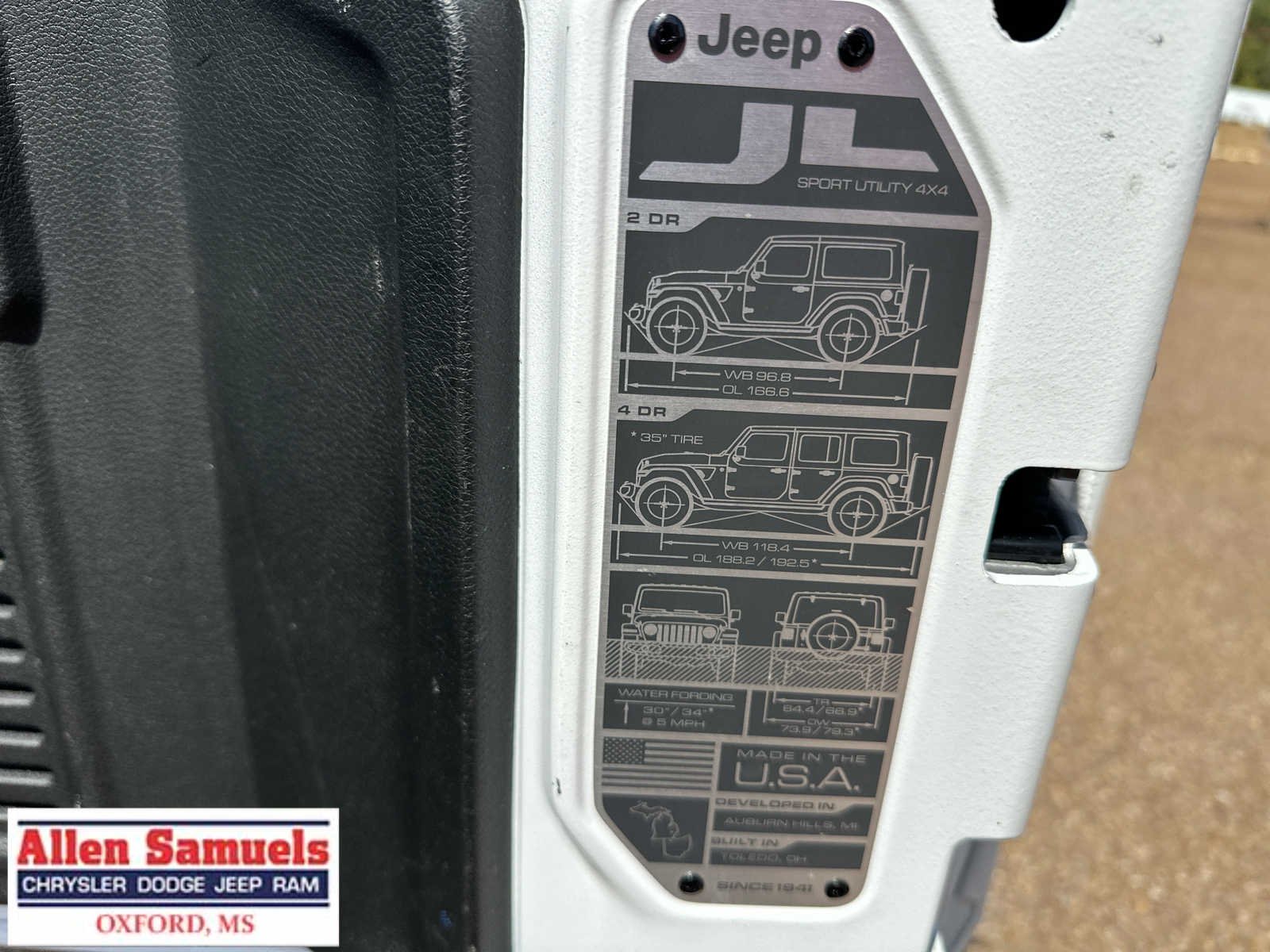 Certified Used 2025 Bright White Clearcoat Jeep Sahara image 38