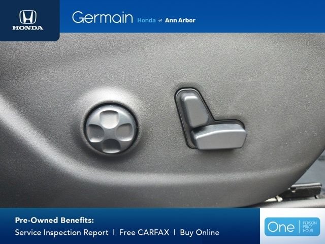 Used 2020 Billet Silver Metallic Jeep Latitude Plus image 40