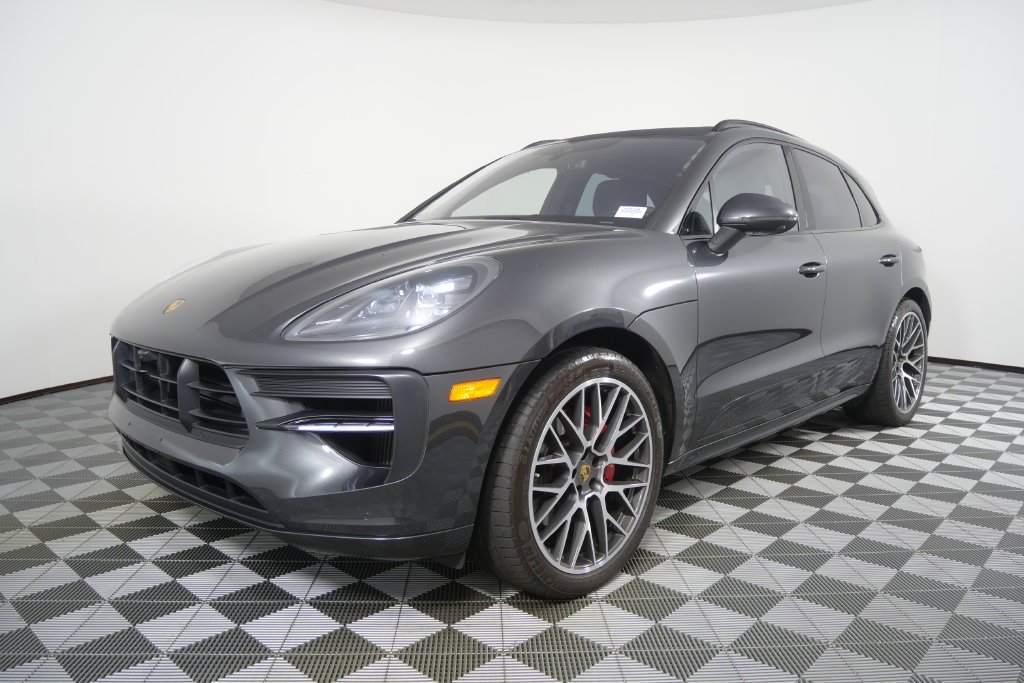 Used 2021  Porsche GTS image 8