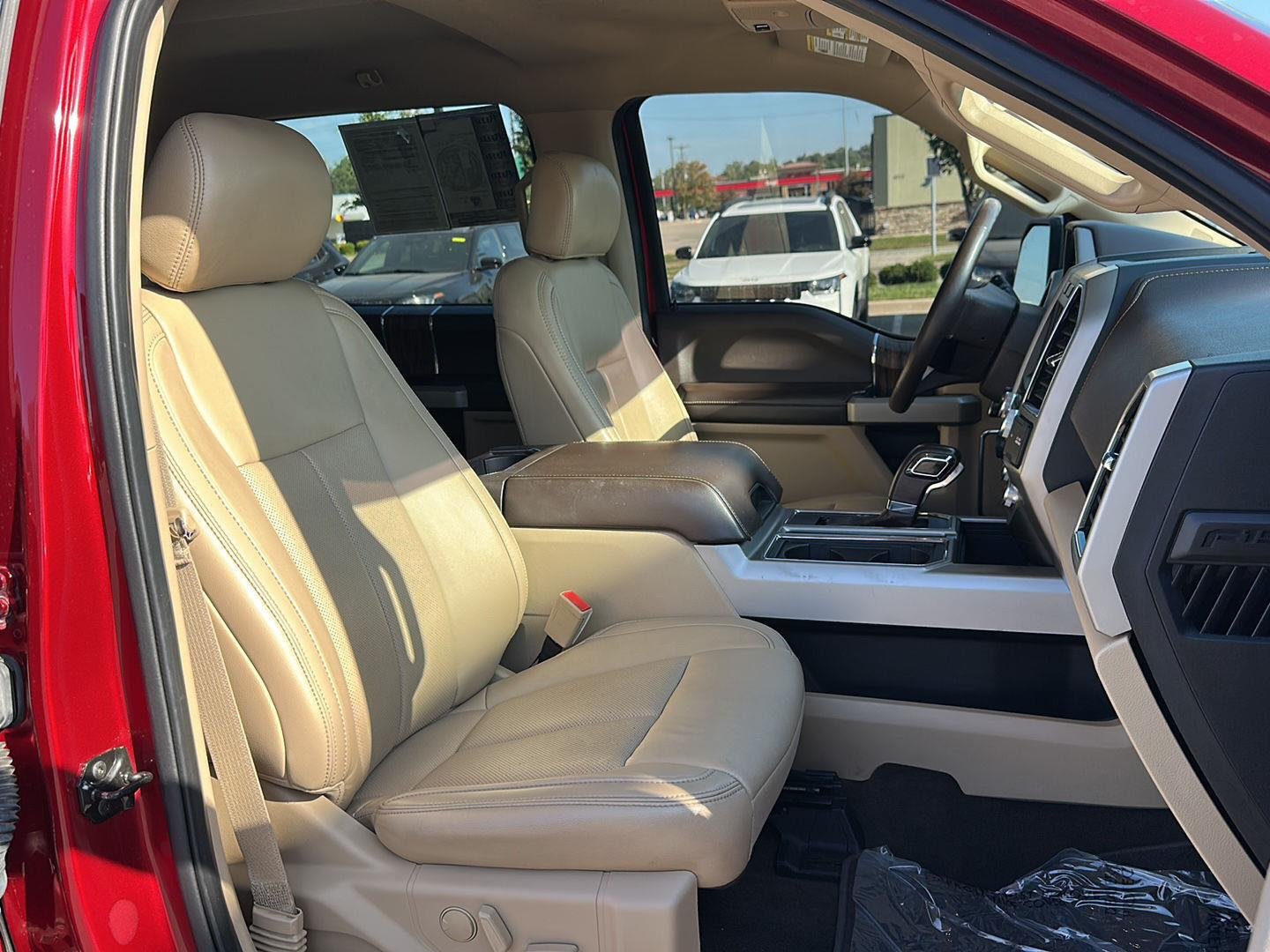 Used 2019 Ruby Red Metallic Tinted Clearcoat Ford LARIAT image 36