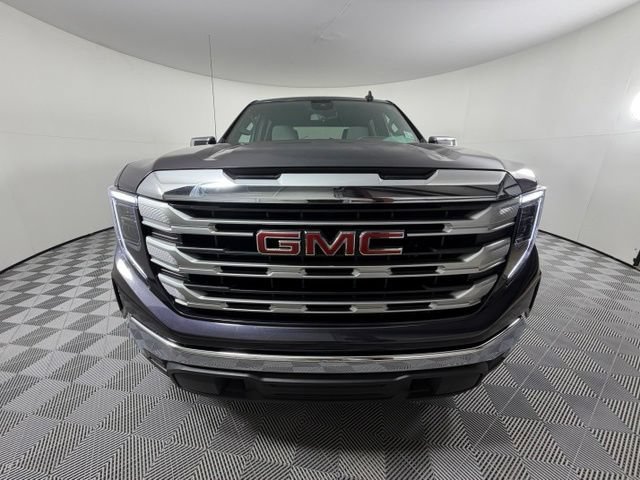 Certified Used 2022 TITANIUM RUSH METALLIC GMC SLE image 2