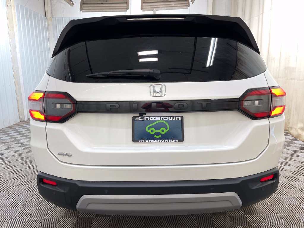 2025 Honda Pilot EX-L - Photo 17