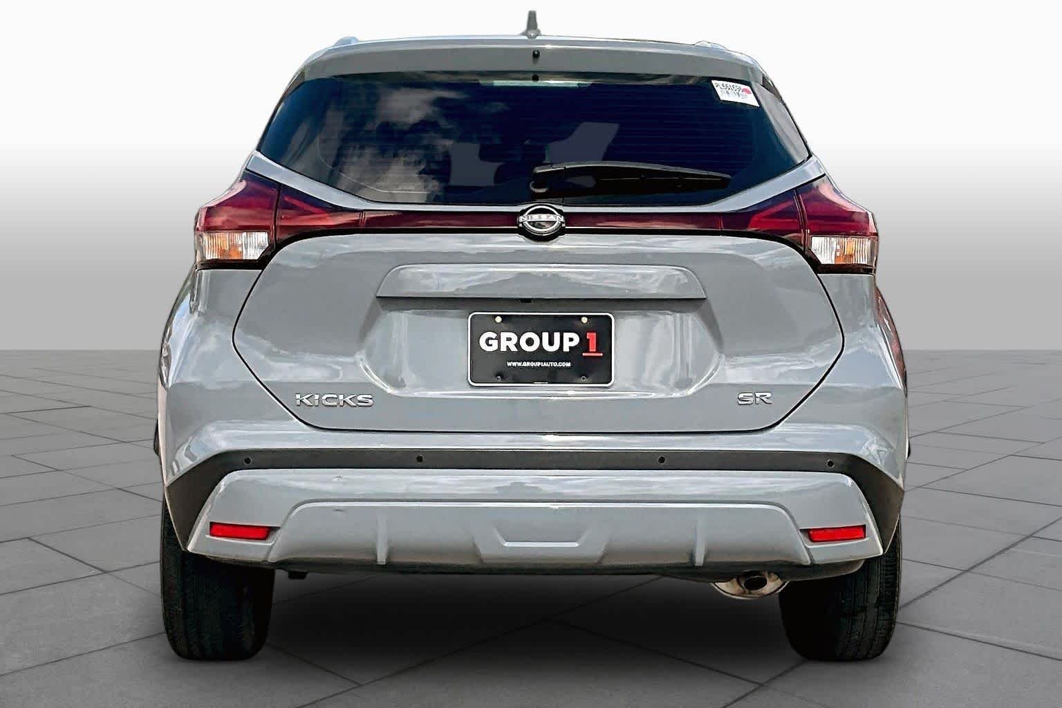 Used 2023 Boulder Gray Pearl Nissan SR image 5